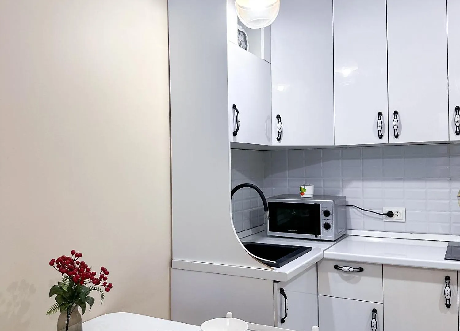 Комфортная Студия В Сердце Города Almaty Apartment