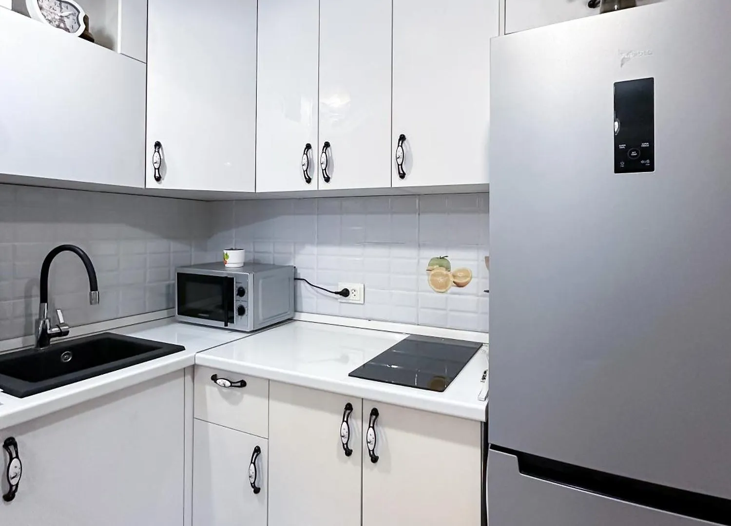 Комфортная Студия В Сердце Города Almaty Apartment